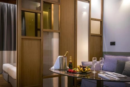 Petousis Hotel & Suites, Room