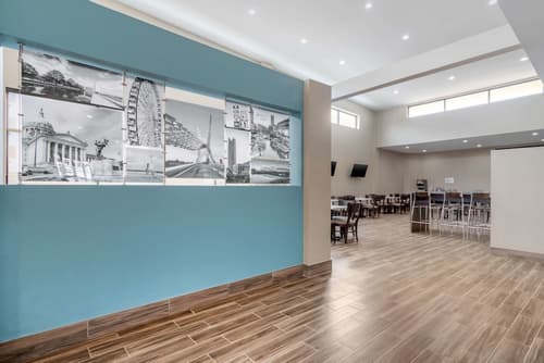 MainStay Suites Bricktown - near Medical Center, Lobby