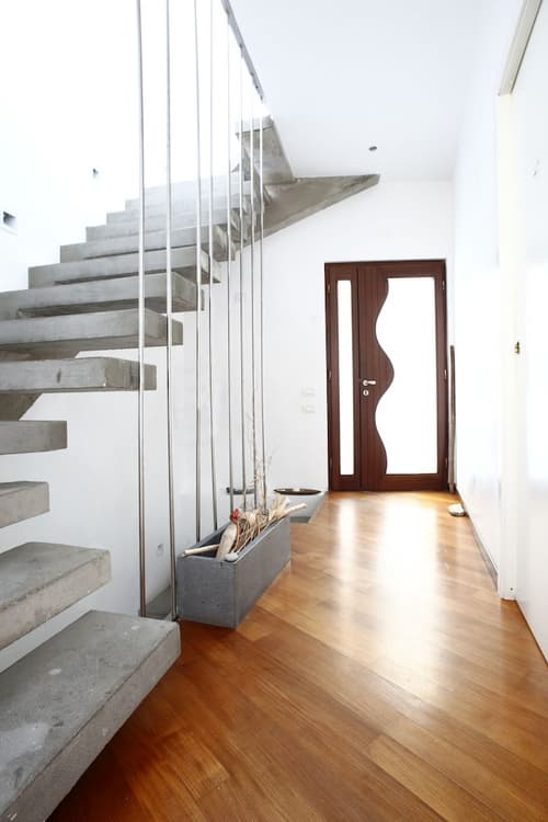 Arpaiu - Odeyo Sas, Interior entrance