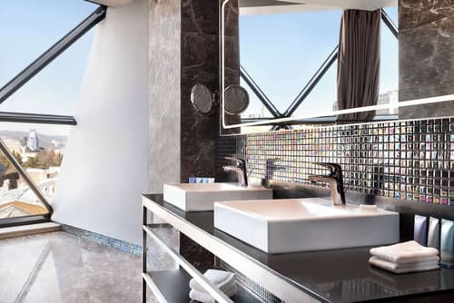 Wyndham Grand Tbilisi, Room