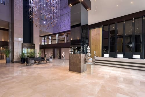 Wyndham Grand Tbilisi, Lobby