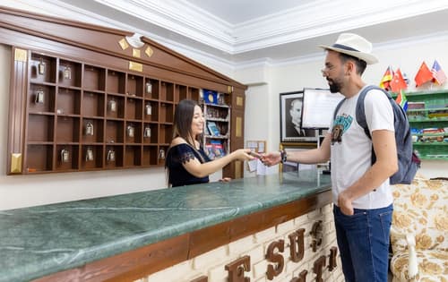 Ephesus Centrum, Reception