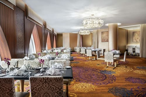 Doubletree by Hilton Jabal Omar Makkah, Dining