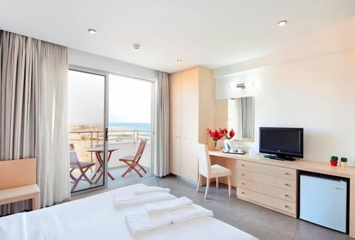 Blue Lagoon Kosher Hotel