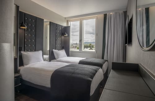 Point A Edinburgh Haymarket, Room