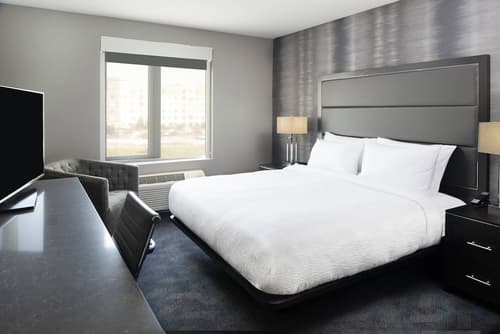 Fairfield Inn & Suites by Marriott Boston Logan Airport/Chelsea, Room