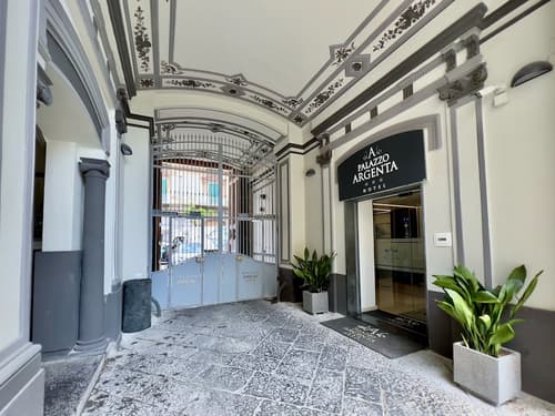 Hotel Palazzo Argenta, Interior entrance