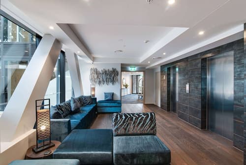 Ramada by Wyndham Queenstown Central, Lobby