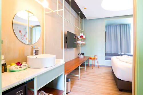 Samsen Street Hotel, Room