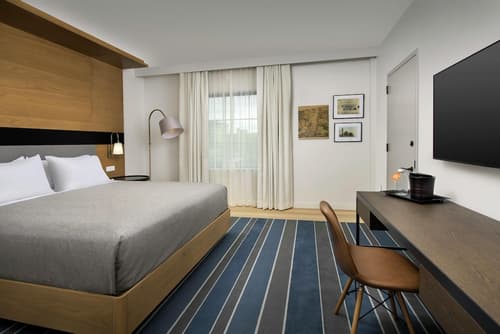 Canopy by Hilton Ithaca Downtown, Room