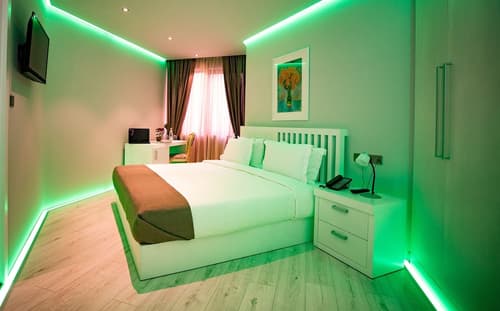 Metro Hotel Tirana, Room