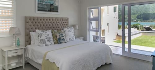 Bollard Bay House, Room