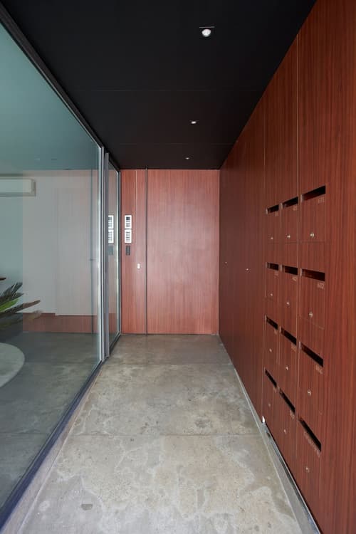 Signature Apartments Santa Catarina, Interior entrance