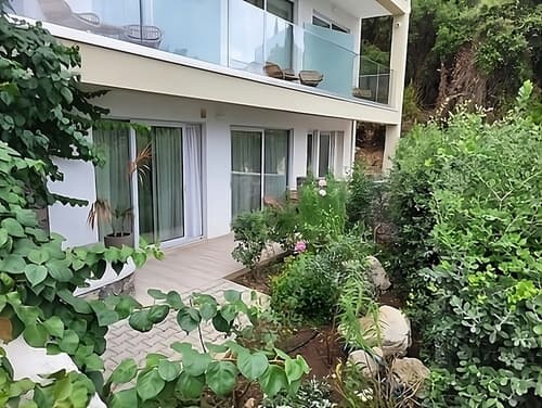 Eleals Boutique Hotel, Garden view