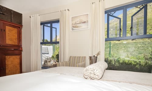 Magellans Hotel, Room