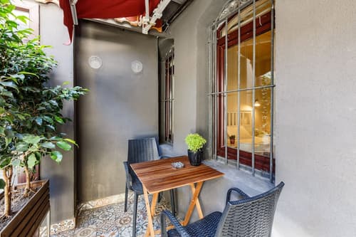 Miro Mansion, Coffee and/or coffee maker