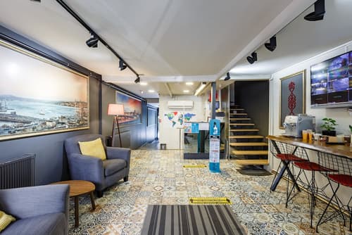 Miro Mansion, Reception