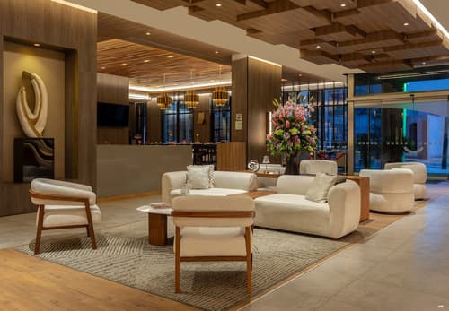 Holiday Inn Lima Miraflores by IHG, Lobby sitting area