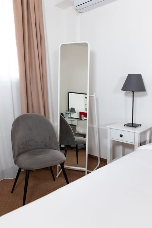 City Plaza Apartments & Rooms
