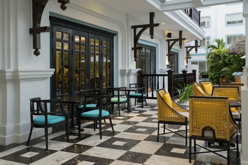 Anio Boutique Hotel Hoi An, Swim-up bar