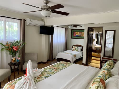 Hotel Playa Espadilla y Gardens