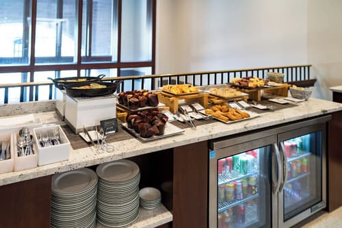 The Knight Center at Washington University, Restaurant