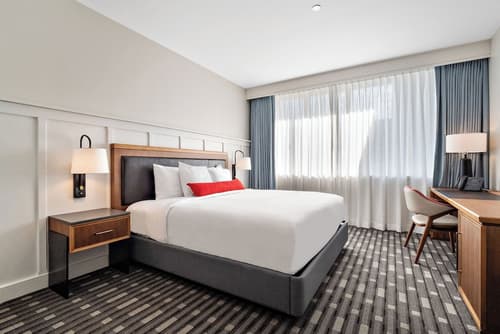 The Knight Center at Washington University, Room