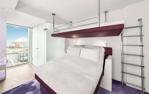 YOTEL Amsterdam, Room
