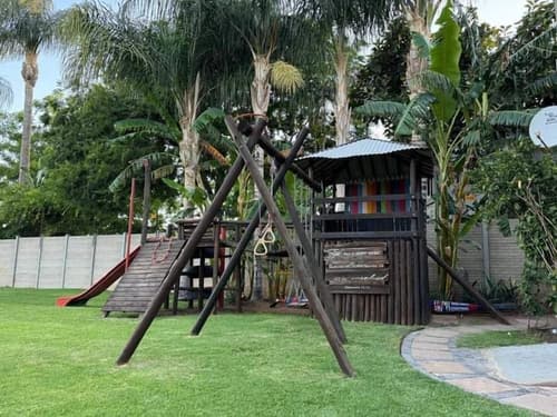 Moonriver Guesthouse, Exterior