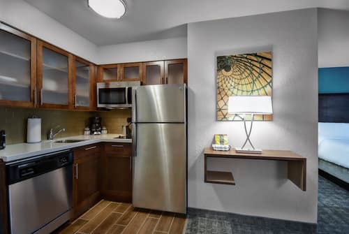 Staybridge Suites Holland by IHG, Room