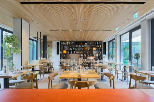 Hotel Indigo Larnaca by IHG, Dining