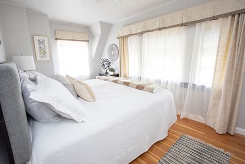 Hummingbird Estate Wine & Suites, Room