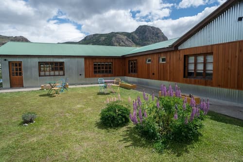 Fitz Roy Hosteria de Montaña, Exterior