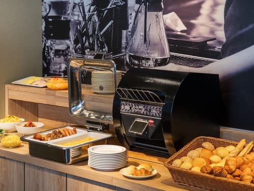 Hotel Villa Fontaine Tokyo - Otemachi, Breakfast buffet