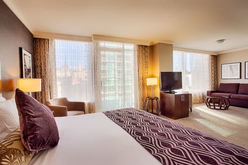 Pinnacle Hotel at the Pier, Room