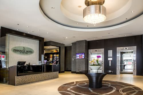 Pinnacle Hotel at the Pier, Concierge desk