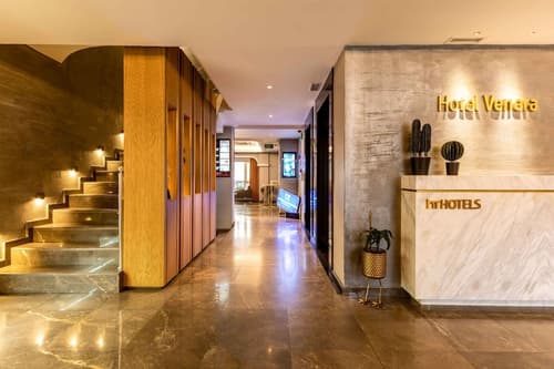 Hotel Venera, Reception