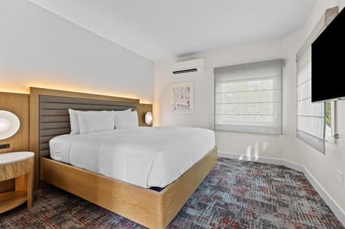 Hotel De Novo Springdale, Tapestry Collection by Hilton