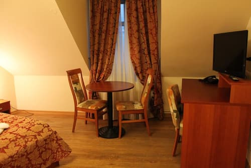 Enjoy Inn