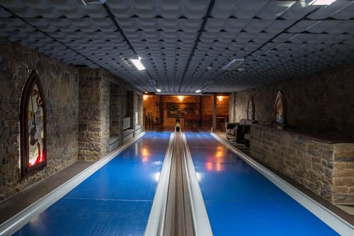Hotel Gaja, Bowling