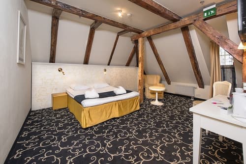 Meriton Old Town Garden Hotel, Room