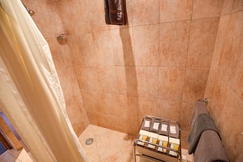 The Cambridge Hotel & Backpackers, Room