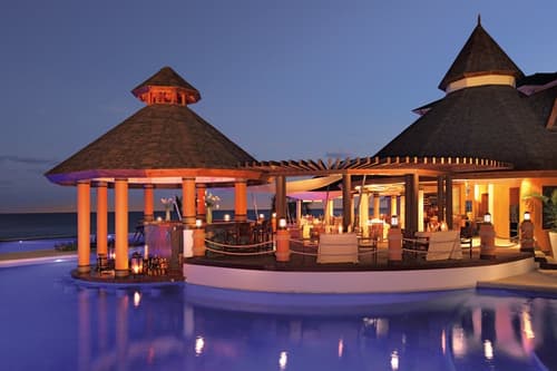 Secrets Wild Orchid Montego Bay - Luxury - Adults Only - All Inclusive, Poolside bar