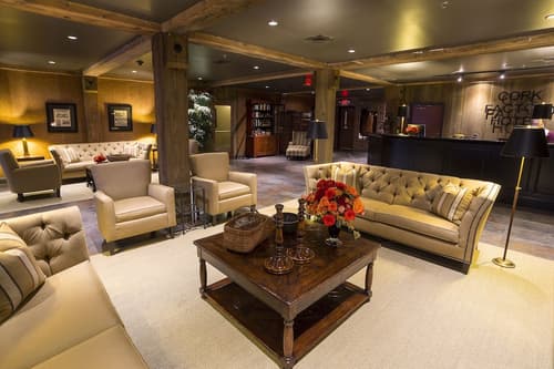 Cork Factory Hotel Lancaster, Lobby sitting area
