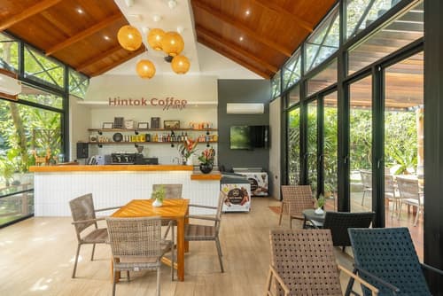 Hintok River Camp at Hellfire Pass, Coffee shop