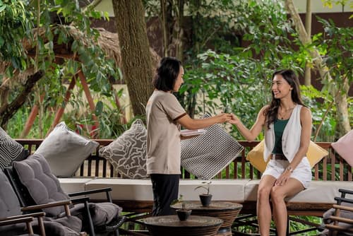 Hintok River Camp at Hellfire Pass, Reception