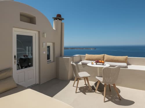 Art Maisons Oia Castle
