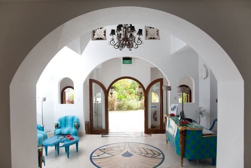 Village Du Pecheur, Interior entrance