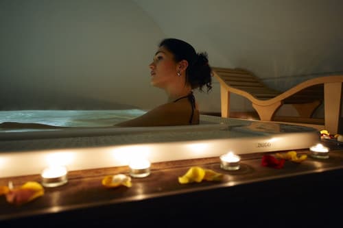 Grand Hotel Piazza Borsa, Indoor spa tub