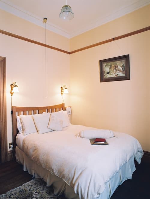 Braemar on Parliament Street, Room